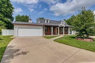 11 Victoria Square, Saint Peters, MO 63376 - Photo 1