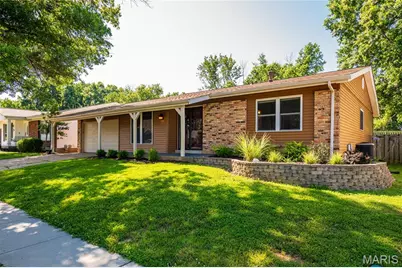 830 Westrun Drive, Ballwin, MO 63021 - Photo 2
