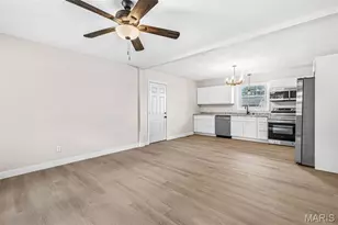 211 Columbia Dr, Bonne Terre, MO 63628 - Photo 4