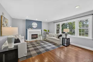1117 Elm Dr, Webster Groves, MO 63119 - Photo 2