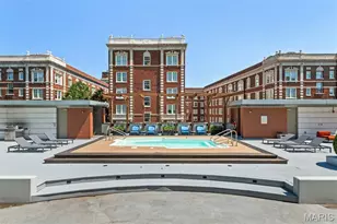 9 N Euclid Ave, Saint Louis, MO 63108 - Photo 40