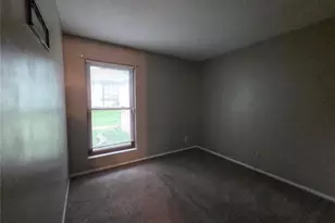 2432 Forest Shadows Dr, Saint Louis, MO 63136 - Photo 14