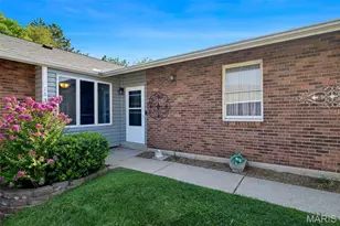 1637 Rosewall Dr, Saint Charles, MO 63303 - Photo 2