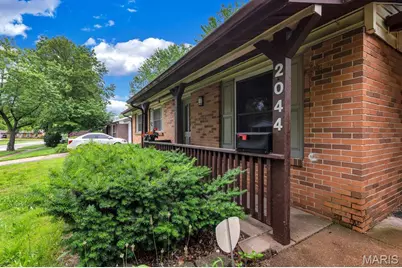 2044 Kingsford Drive, Florissant, MO 63031 - Photo 2