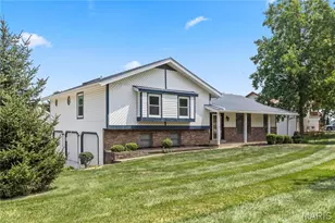 3 Harbor Point Ct, Lake Saint Louis, MO 63367 - Photo 1