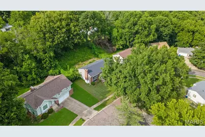 12780 Coachlight Square Drive, Florissant, MO 63033 - Photo 34