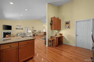 5230 Hollow Wood Ct, Saint Louis, MO 63128 - Photo 20