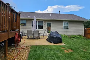6402 High Meadow Dr, O'Fallon, MO 63368 - Photo 10