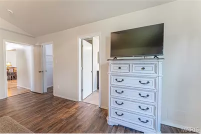 25 Beaujolais Drive, Florissant, MO 63031 - Photo 28