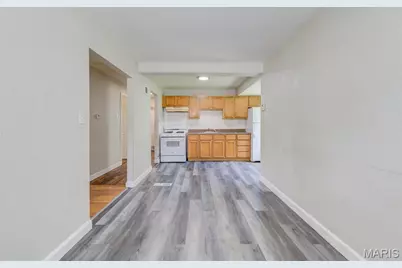 10836 Spring Garden Drive, Saint Louis, MO 63137 - Photo 8