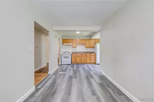 10836 Spring Garden Dr, Saint Louis, MO 63137 - Photo 8