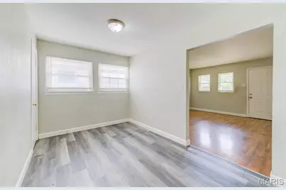 10836 Spring Garden Drive, Saint Louis, MO 63137 - Photo 10