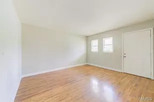 10836 Spring Garden Dr, Saint Louis, MO 63137 - Photo 4