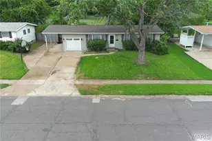 1255 Night Dr, Florissant, MO 63031 - Photo 2