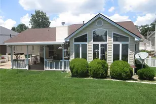 3122 Piney Pointe Dr, Oakville, MO 63129 - Photo 6