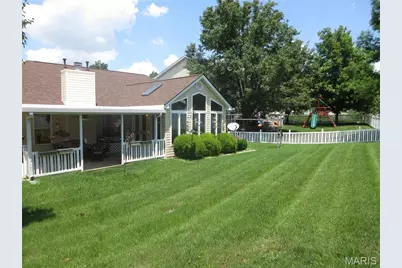 3122 Piney Pointe Drive, Oakville, MO 63129 - Photo 4