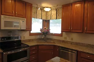3122 Piney Pointe Dr, Oakville, MO 63129 - Photo 14