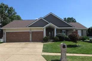 3122 Piney Pointe Dr, Oakville, MO 63129 - Photo 1