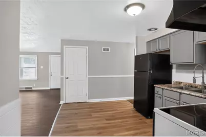 9765 Colony Drive, Saint Louis, MO 63137 - Photo 10