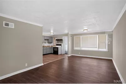 9765 Colony Drive, Saint Louis, MO 63137 - Photo 8