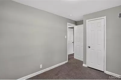 9765 Colony Drive, Saint Louis, MO 63137 - Photo 18