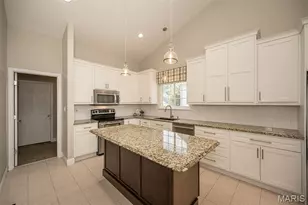 2088 Avalon Ridge Cir, Fenton, MO 63026 - Photo 22