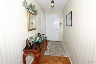 1571 Barkwood Dr, Florissant, MO 63031 - Photo 4