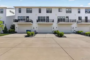 8933 Eager Rd, Saint Louis, MO 63144 - Photo 2