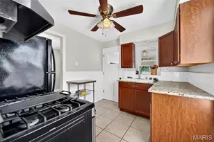 7541 Norwalk Ln, Saint Louis, MO 63121 - Photo 12