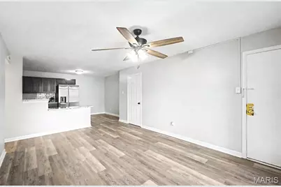 5766 Westphalia Lane #B, Oakville, MO 63129 - Photo 6