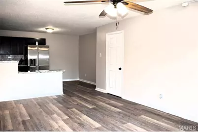 5766 Westphalia Lane #B, Oakville, MO 63129 - Photo 6