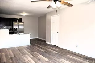 5766 Westphalia Ln, Oakville, MO 63129 - Photo 6