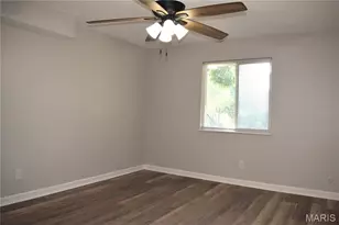 5766 Westphalia Ln, Oakville, MO 63129 - Photo 12