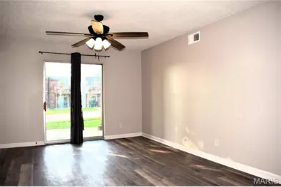 5766 Westphalia Lane #B, Oakville, MO 63129 - Photo 8