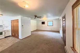 210 N 6th St, Elsberry, MO 63343 - Photo 2