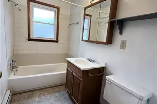 210 N 6th St, Elsberry, MO 63343 - Photo 4