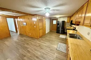 718 N Sturgeon St, Montgomery City, MO 63361 - Photo 6