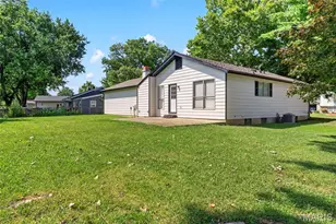 231 Laurelwood Dr, Saint Peters, MO 63376 - Photo 26
