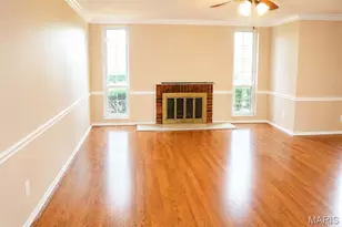 916 Claytonbrook Dr, Ballwin, MO 63011 - Photo 6