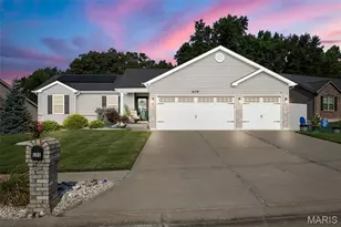 609 Courageous Ln, Wentzville, MO 63385 - Photo 1