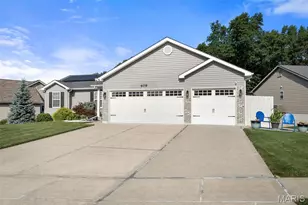 609 Courageous Ln, Wentzville, MO 63385 - Photo 4