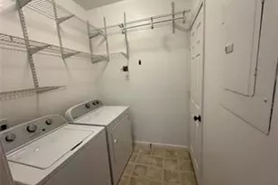 33 Kassebaum Ln, Mehlville, MO 63129 - Photo 12