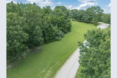 1001 King Arthur Court, French Village, MO 63036 - Photo 20