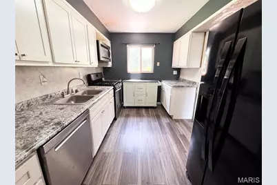1860 Bobbinray Avenue, Florissant, MO 63031 - Photo 10