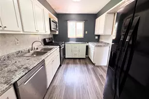 1860 Bobbinray Ave, Florissant, MO 63031 - Photo 10
