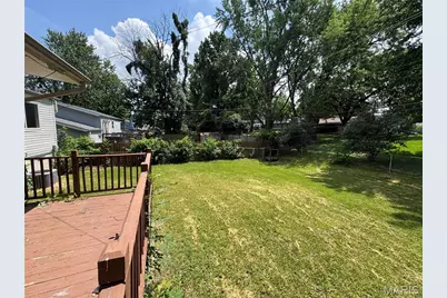 1860 Bobbinray Avenue, Florissant, MO 63031 - Photo 34