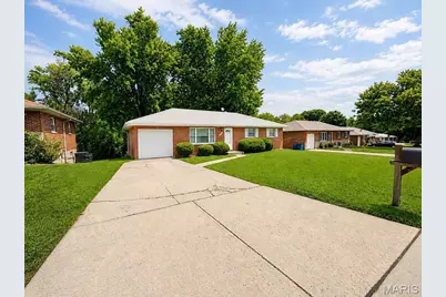 1133 Fain Drive, Saint Louis, MO 63125 - Photo 1