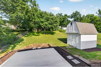 930 Bellestri Drive, Ballwin, MO 63021 - Photo 32