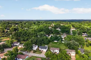 930 Bellestri Dr, Ballwin, MO 63021 - Photo 42