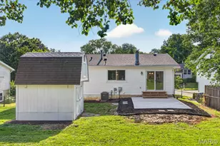 930 Bellestri Dr, Ballwin, MO 63021 - Photo 34